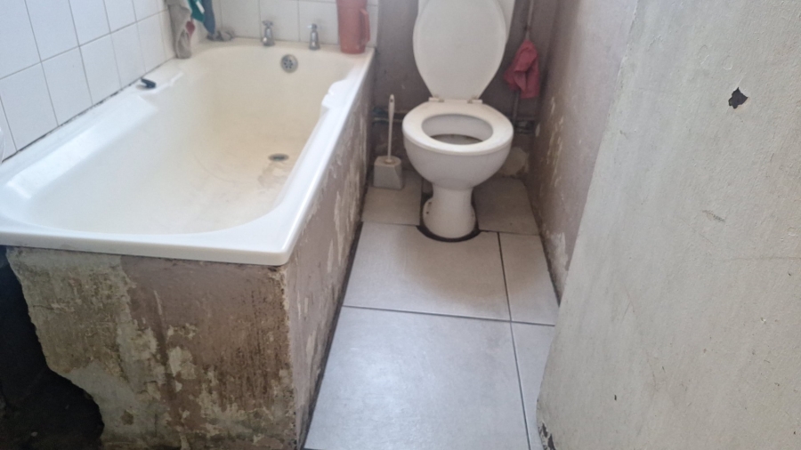 3 Bedroom Property for Sale in Lentegeur Western Cape